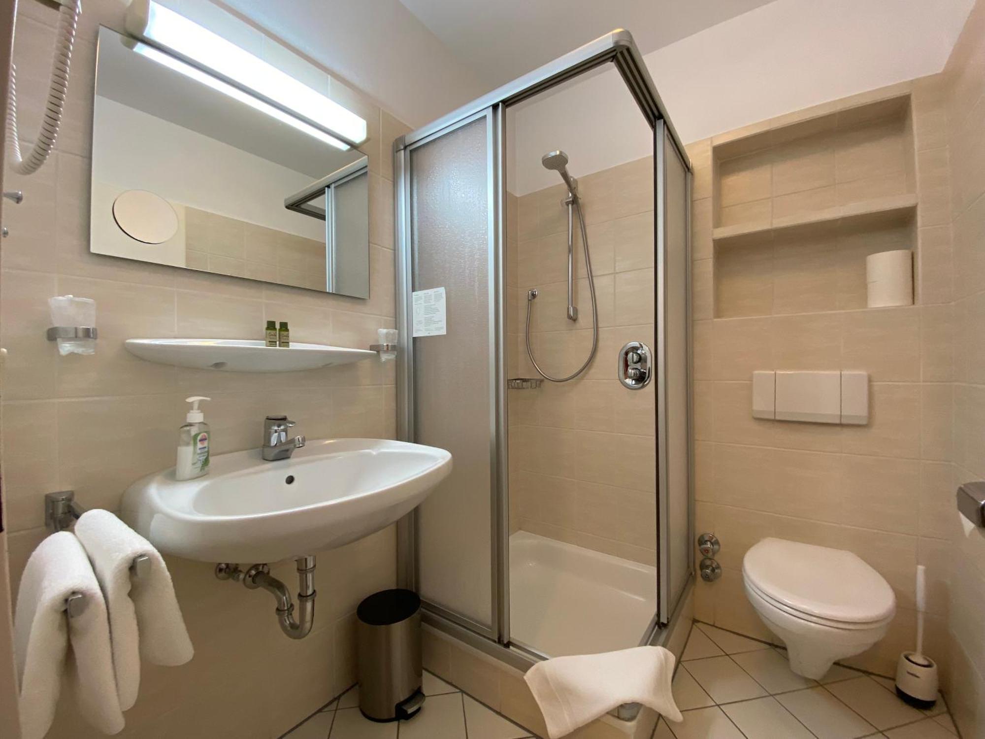 Adamidis Hotel Altenmedingen 外观 照片